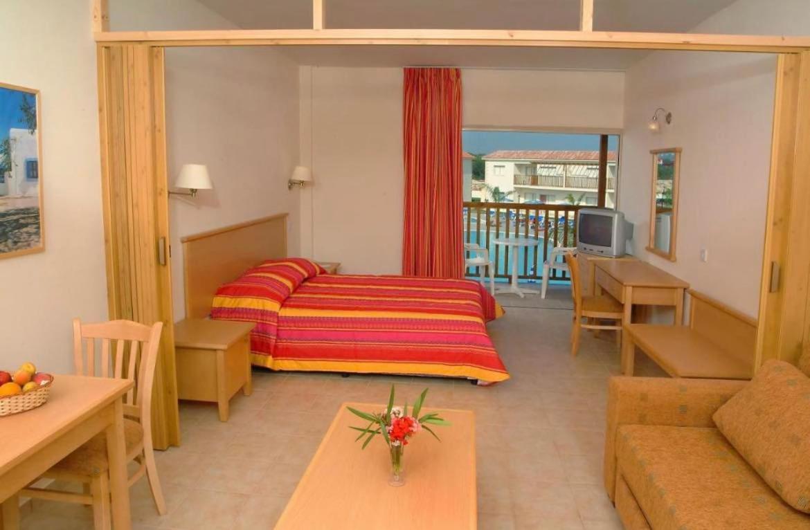 Junior Suite met Uitzicht op het Zwembad